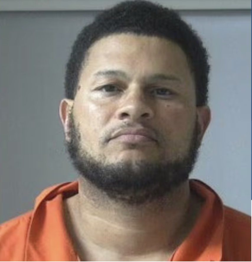Alabama corrections officer charged with smuggling contraband into jail